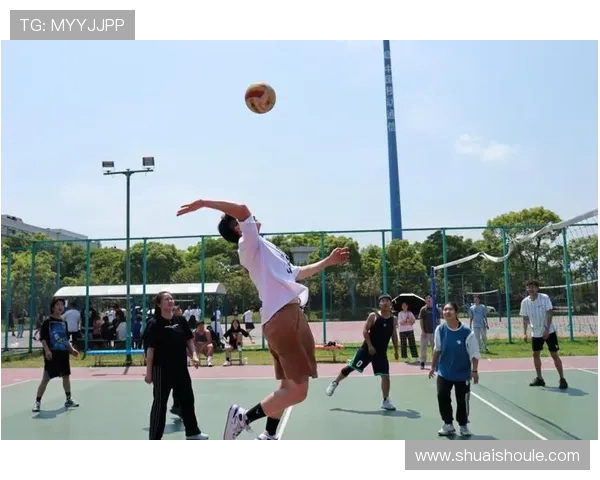 广州排球队在冠军赛中的耐力表现分析与启示