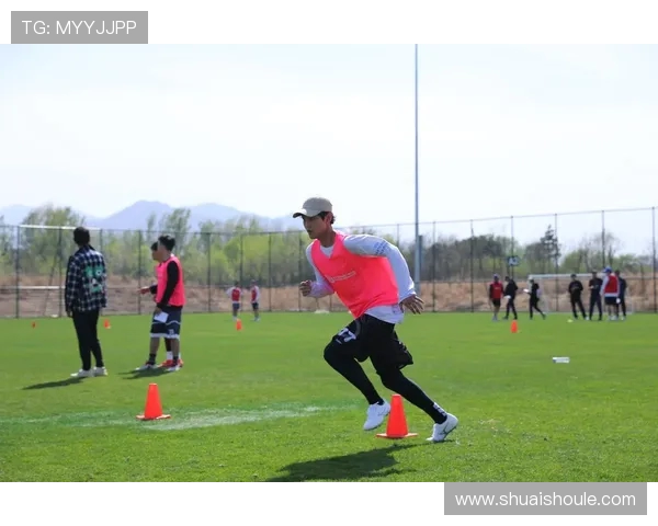 成都飞盘队在世界攀岩锦标赛中的心理素质表现分析与点评 成都飞盘队在世界攀岩锦标赛中的心理素质表现分析与点评