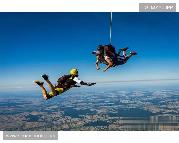 极限运动的魅力与挑战:深入广州极限运动队的赛场故事与经验分享 极限运动的魅力与挑战:深入广州极限运动队的赛场故事与经验分享