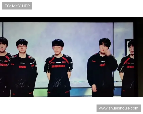 赛后分析：WE与JDG对决中个人能力的深度剖析与比较