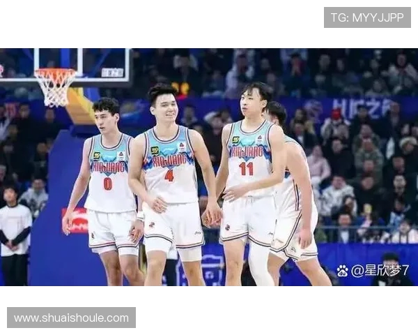 CBA联赛精彩对决广东队迎战新疆队实力较量引发球迷热议