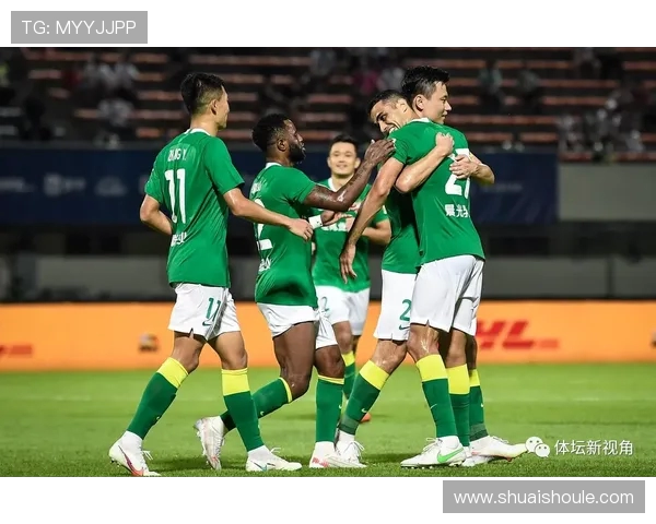 上海足球队在最新状态排行榜中荣登第10名展现强劲实力与潜力