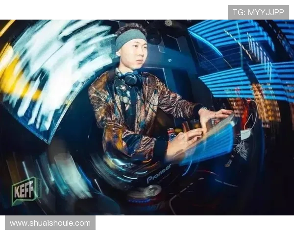 杭州极限运动队在世界街舞大赛中的默契配合与精彩表现分析